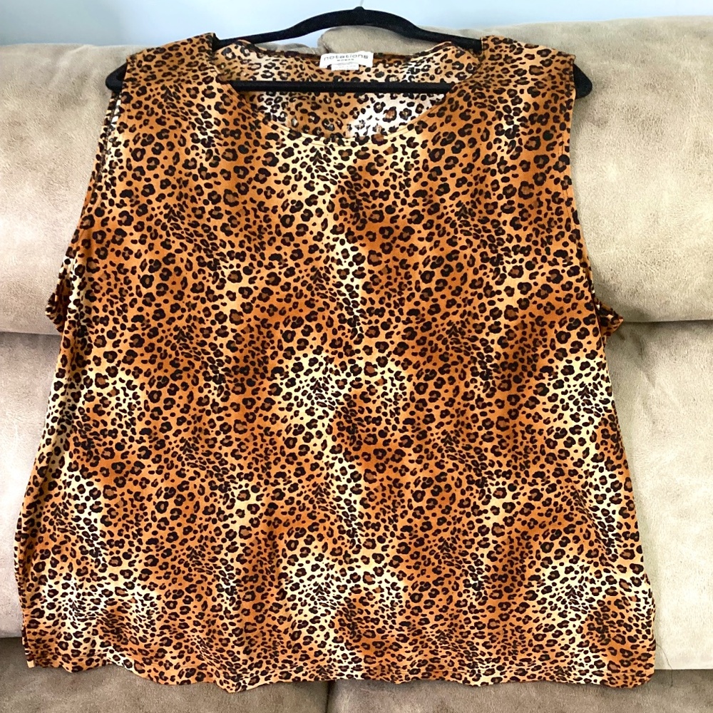 Notations 2x animal print sleeveless stretch blouse